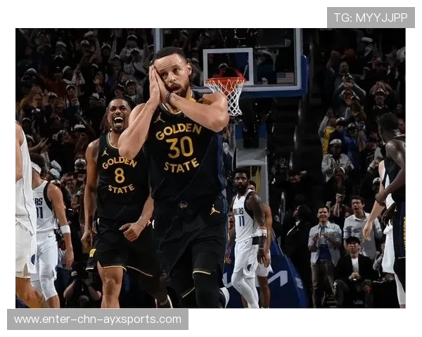 库里远投连中,勇士攻防合一赢得掌声