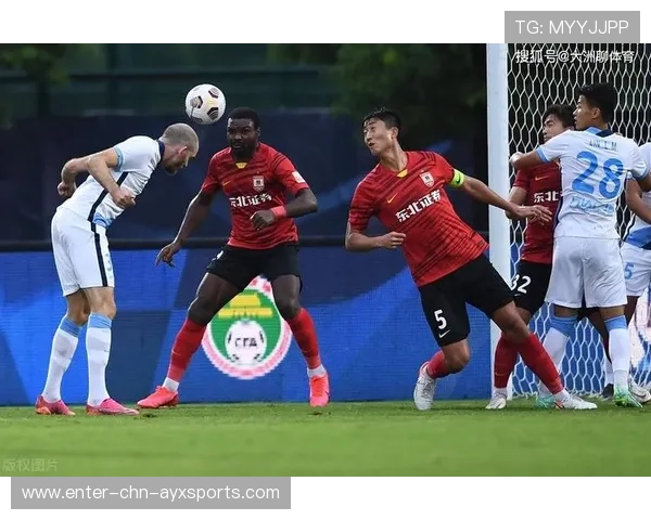 中超的国际化路径：引援、青训、商业三条腿走路