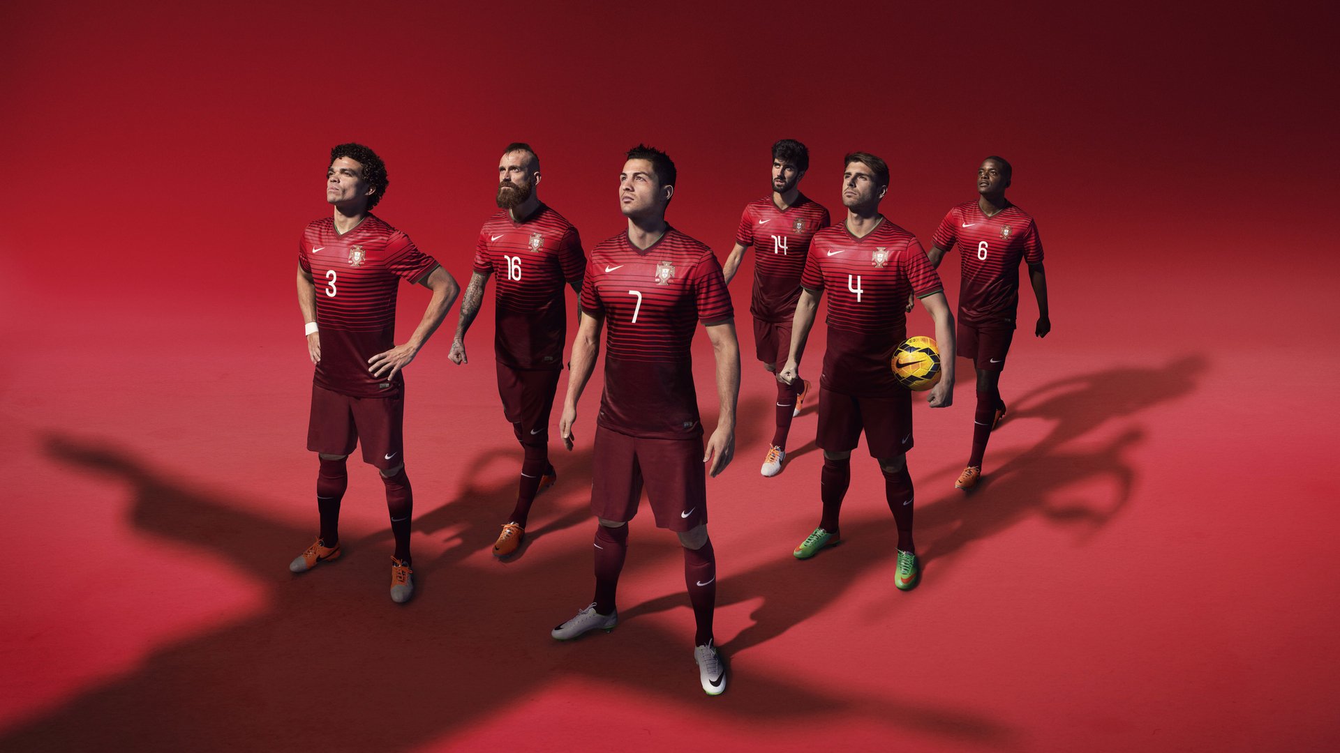 世界电子竞技大奖颁奖典礼现场盛况空前，行业盛事聚焦，2020年度电子竞技奖项